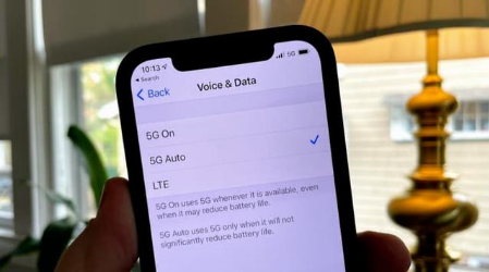 湾里苹果手机维修分享iPhone 12如何打开或关闭5G网络 